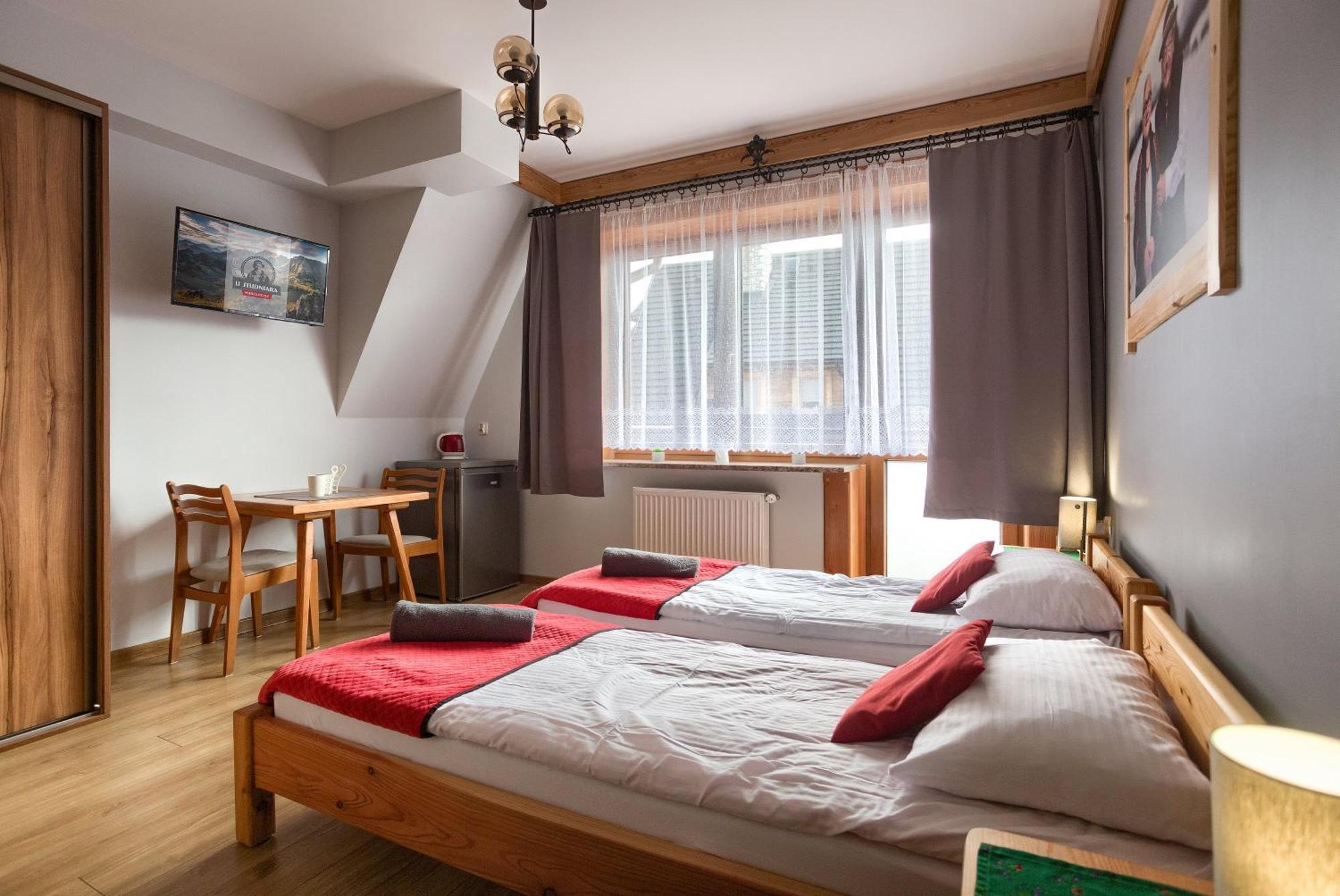 무르자시츨 U Studniara B&B 외부 사진